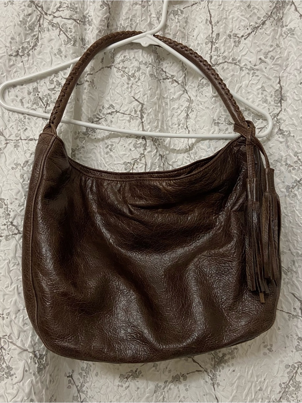 Classic Brown Leather Shoulder Bag with Braided Strap and Tassel